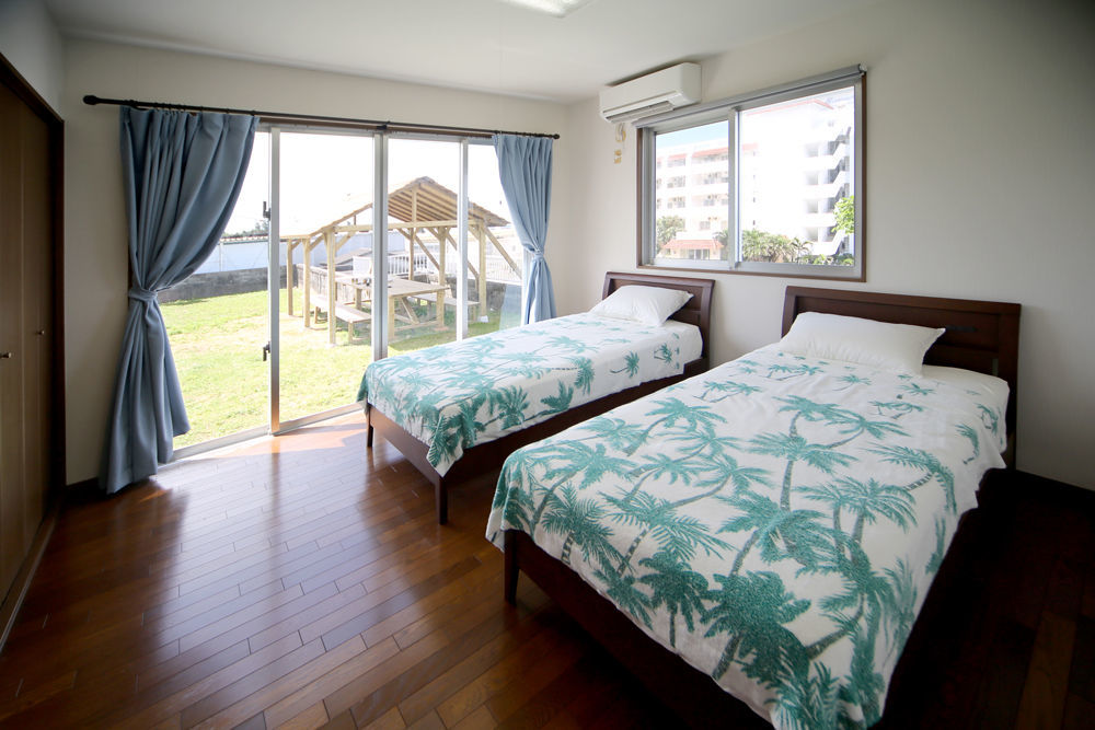 Guest House Diamond Yomitan Exteriér fotografie