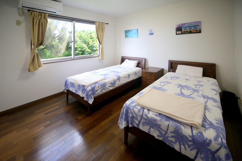 Guest House Diamond Yomitan Exteriér fotografie