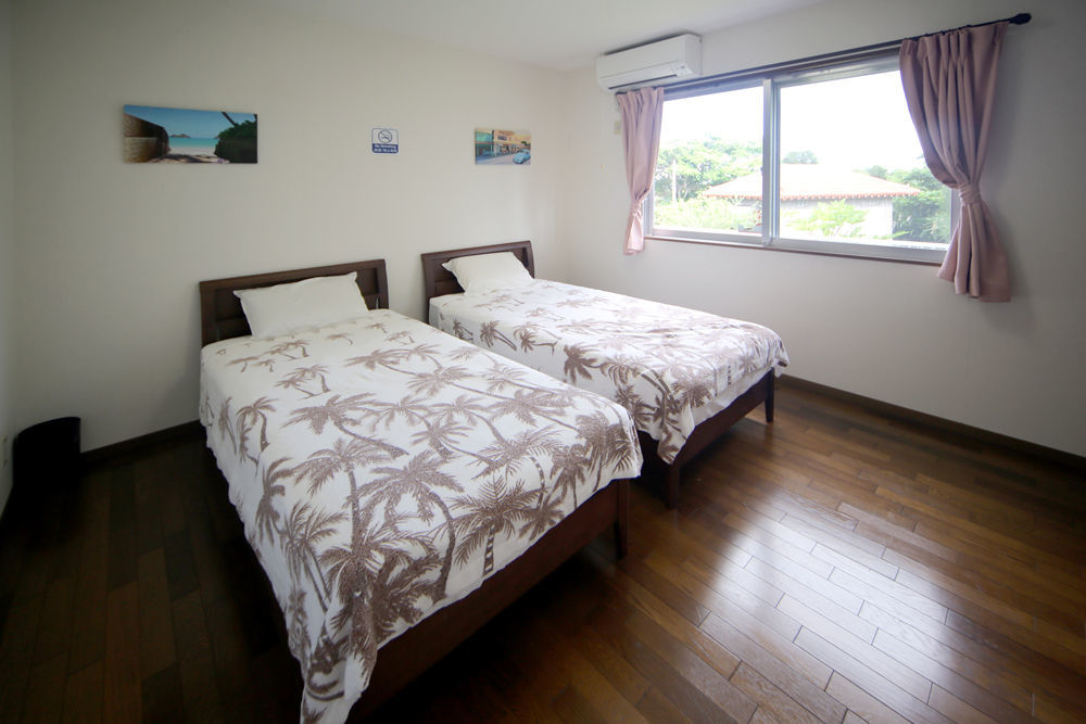Guest House Diamond Yomitan Exteriér fotografie